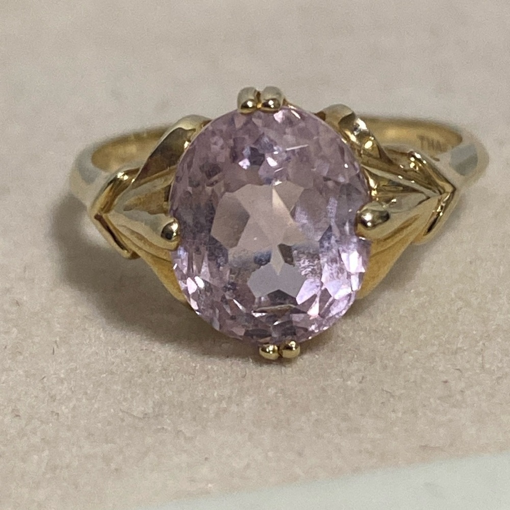 14K Gold Oval Kunzite Ring